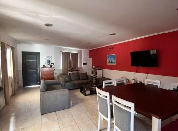 Casa de 5 ambientes, General Rodríguez · Casa Céntrica en General Rodríguez