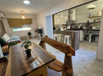 Departamento · 70m² · 4 Ambientes · 1 Cochera · Departamento 4 Ambientes con Cochera en Planta Baja.
