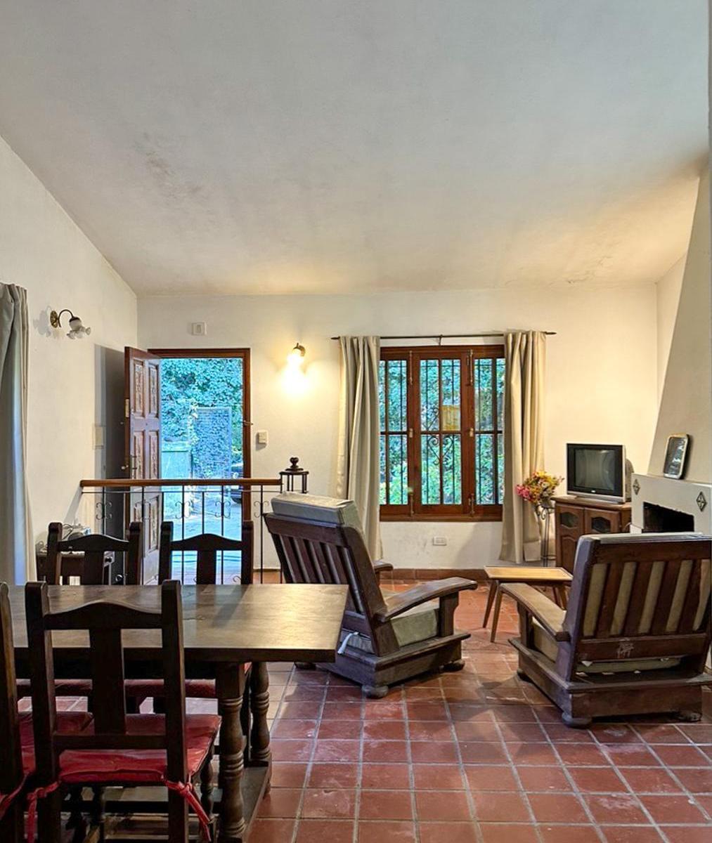 Casa 3 amb, 750m² en Bosque Peralta Ramos — Oportunidad de reciclaje
