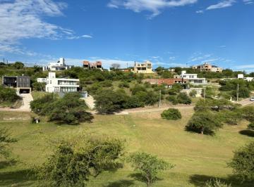 Terreno · Lote en Cumbres del Golf
