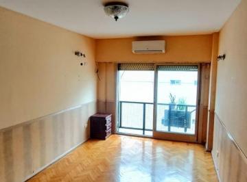 Departamento · 42m² · Dos Ambientes Amplio Living, Luminoso Balcón Francés