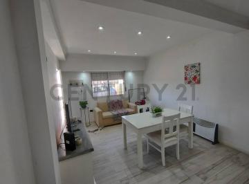 Departamento · 80m² · 2 Ambientes · Departamento en Venta