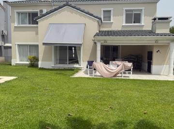 Casa · 280m² · 7 Ambientes · Casa en Venta y en Alquiler en Barrancas del Lago, Nordelta