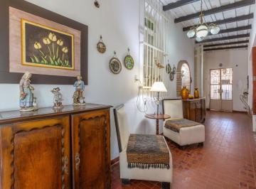 Casa · 192m² · 6 Ambientes · 3 Cocheras · Venta/permuta - Casa de 4 Dorm. con Jardín, Pileta y Cochera. Triangulo, Rosario.