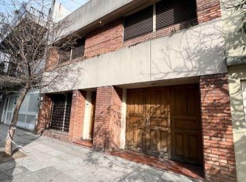 Casa · 170m² · 5 Ambientes · 2 Cocheras · Casa en Venta de 5 Ambientes - Liniers