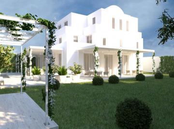 Casa · 689m² · 6 Ambientes · 4 Cocheras · Casa Única en Belgrano C
