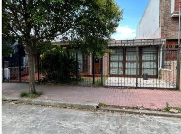 Casa de 8 ambientes, Córdoba · Vendo Casa 3dorm. C/cochera. Bº San Francisco.