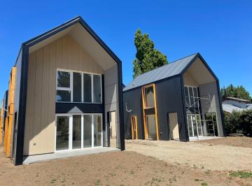 PH · 70m² · 3 Ambientes · 1 Cochera · Venta PH 3 Ambientes - Dina Huapi - Bariloche
