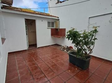 Casa · 90m² · 4 Ambientes · 2 Cocheras · Chalet en PH