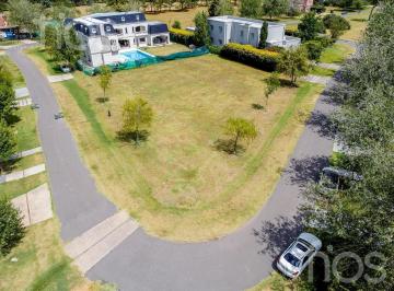 Terreno · 1452m² · Venta Lote de Terreno en Kentucky Club de Campo, Funes