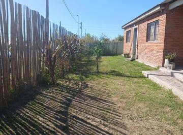 Quinta vacacional en Venta de 1 ambiente · Casa Quinta en Zárate. Permuta Y/o Se Acepta Vehículo.