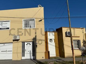 Casa de 5 ambientes, Berisso · Casa de 3 Dorm., en Venta en Berisso, La Plata