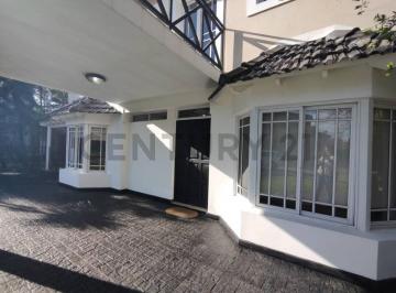 Casa · 200m² · 5 Ambientes · Alquiler de Casa 5 Ambientes en Altos del Sol, Ituzaingó