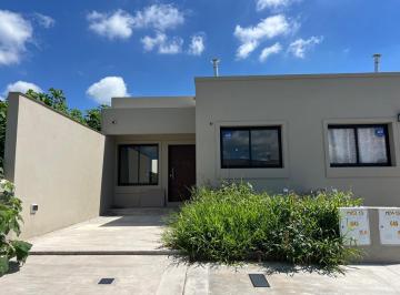 Casa · 93m² · 2 Dormitorios · Casa Venta Via Aurelia a Estrenar