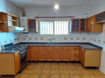 Casa · 110m² · 3 Ambientes · 2 Cocheras · Florida Oportunidad