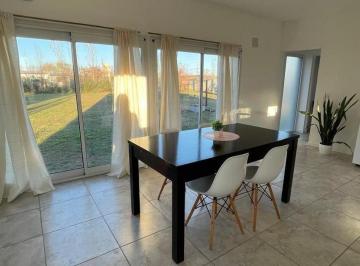 Casa · 56m² · 2 Ambientes · Venta - Casa - Acequias del Aire, Roldán