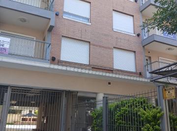 Departamento de 2 ambientes, General San Martín · Hermoso Departamento 2 Amb. " a Estrenar" Al Frente con Balcon. -