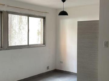 Departamento de 1 ambiente, La Plata · Monoambiente en Calle 8 y 58 de La Plata, Buenos Aires