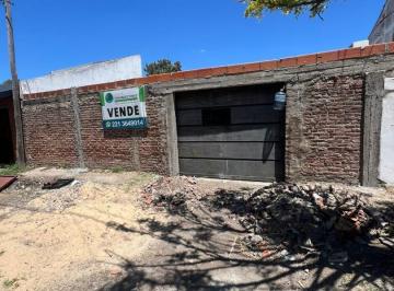 Terreno · 365m² · Lote en Venta