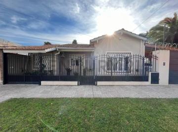 Casa · 153m² · 3 Ambientes · 2 Cocheras · Venta Casa Moreno Centro