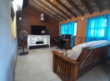 Casa · 120m² · 4 Ambientes · 1 Cochera · Venta de Casa 4 Ambientes en Luis Guillón, Esteban Echeverría