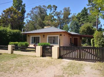 Casa · 140m² · 4 Ambientes · 1 Cochera · Casa en Venta en Valeria del Mar