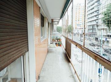 Departamento de 4 ambientes, Villa Urquiza · Dpto. 4 Amb. Al Frente con Balcón - Av Olazabal 4800 - Villa Urquiza