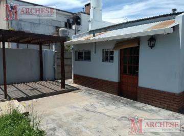 Casa · 1m² · 4 Ambientes · 1 Cochera · Casa 4 Ambientes en Venta en Pehuajo