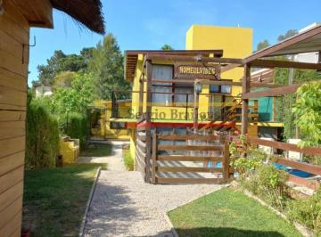 Quinta vacacional · 98m² · 9 Ambientes · Se Vende Complejo de Cuatro Cabañas en Mar Azul