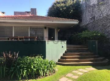 Casa · 500m² · 6 Ambientes · 2 Cocheras · Casa en Venta