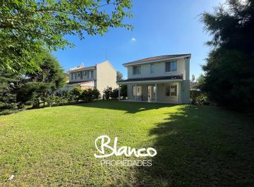 Casa · 107m² · 4 Ambientes · 1 Cochera · Casa en Venta en La Candela, Pilar, G. B. a. Zona Norte