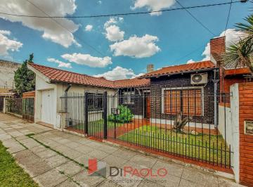 Casa · 150m² · 3 Ambientes · 1 Cochera · Venta · Casa en Lomas del Mirador · Parque