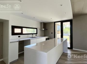 Casa · 152m² · 4 Ambientes · Casa en Venta de 4 Ambientes Greenville Polo