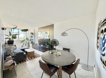 Departamento · 82m² · 4 Ambientes · Apto Credito! Piso Alto! Moderno Departamento de 4 Ambientes en Venta en Florida
