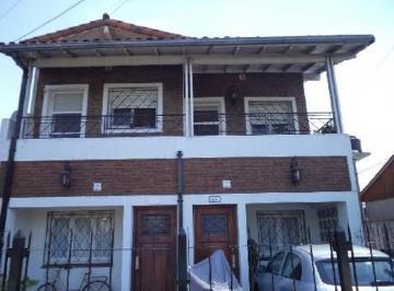 Casa · 82m² · 4 Ambientes · 1 Cochera · Casa PH Venta Ituzaingo