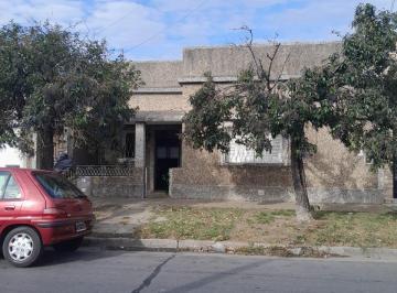 Casa de 4 ambientes, Avellaneda · Casa 4 Amb Patio Fondo Libre Sarandi