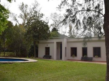 Campo · 334m² · 9 Ambientes · 2 Cocheras · Excepcional Finca en Oliveros