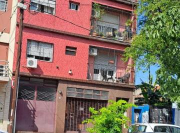 Depósito , Monte Castro · Local con Galpon en PH con Patio y Entrada Camion