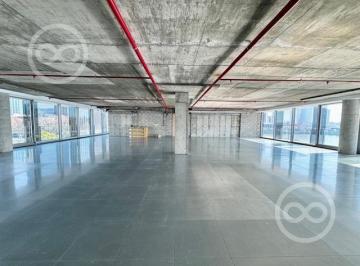 Oficina comercial · 550m² · 3 Cocheras · Oficina en Alquiler en Puerto Madero