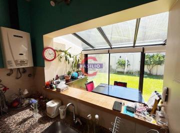 Casa · 113m² · 5 Ambientes · 1 Cochera · Venta Impecable Casa 5 Ambientes con Jardín en Carapachay