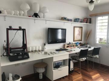 Casa de 6 ambientes, Córdoba · Excelente - Calefacción Central - Muy Luminosa!