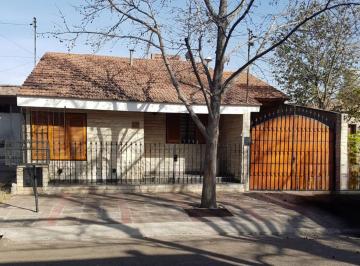 Casa de 6 ambientes, Godoy Cruz · Venta Casa en Godoy Cruz Barrio Trapiche Grande