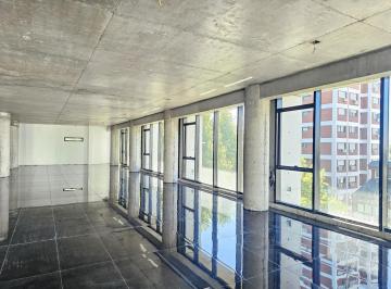 Oficina comercial · 1000m² · Oficinas Plantas Libres en Alquiler Parque Patricios - Distrito Tecnológico - Av Caseros 3400