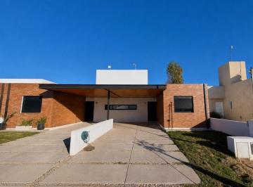 Casa de 2 ambientes, Córdoba · Quebradas de Manantiales Duplex 2 Dor Estrenar