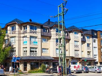 Departamento de 2 ambientes, San Carlos de Bariloche · Hermoso Departamento Apto Turismo en Barrio Belgrano, con Cochera