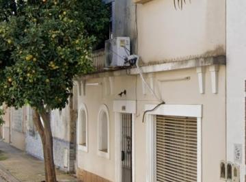 Casa · 120m² · 4 Ambientes · Casa 4 Mb con Patio, Lote Propio