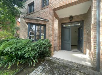 Vista frente · Casa en Venta Y/o Alquiler en San Jorge Village. Ubicación Central.