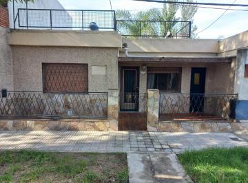 Casa · 78m² · 4 Ambientes · Casa en Venta Tres Dorm. Las Delicias