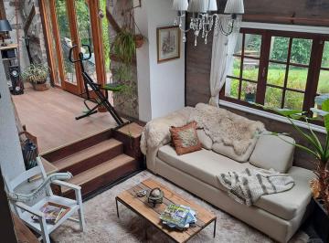 Casa de 4 ambientes, San Carlos de Bariloche · Oportunidad. "Venta en L El Trébol - Gas Natural, Agua de Red, Frente Sobre Ruta"