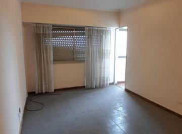 Departamento · 62m² · 3 Ambientes · 1 Cochera · Departamento en Venta en Calle Cerrito 120